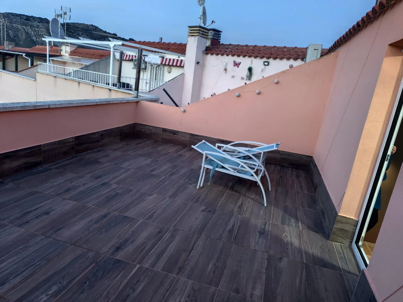 Chalet adosado con buhardilla versátil en Anchuelo