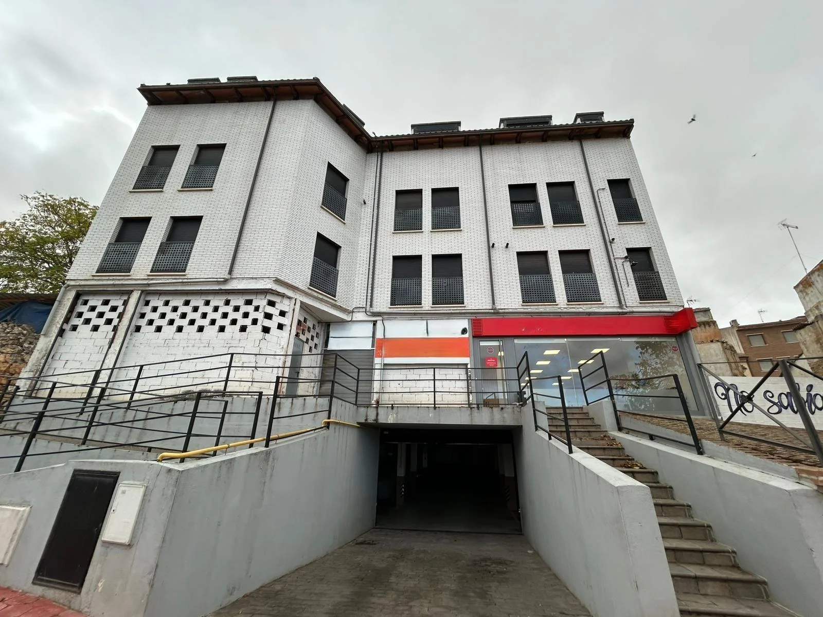 Estudio céntrico en Mondéjar con garaje
