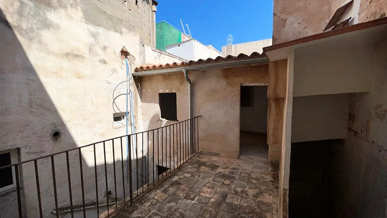 Renovation building near Palma Ramblas