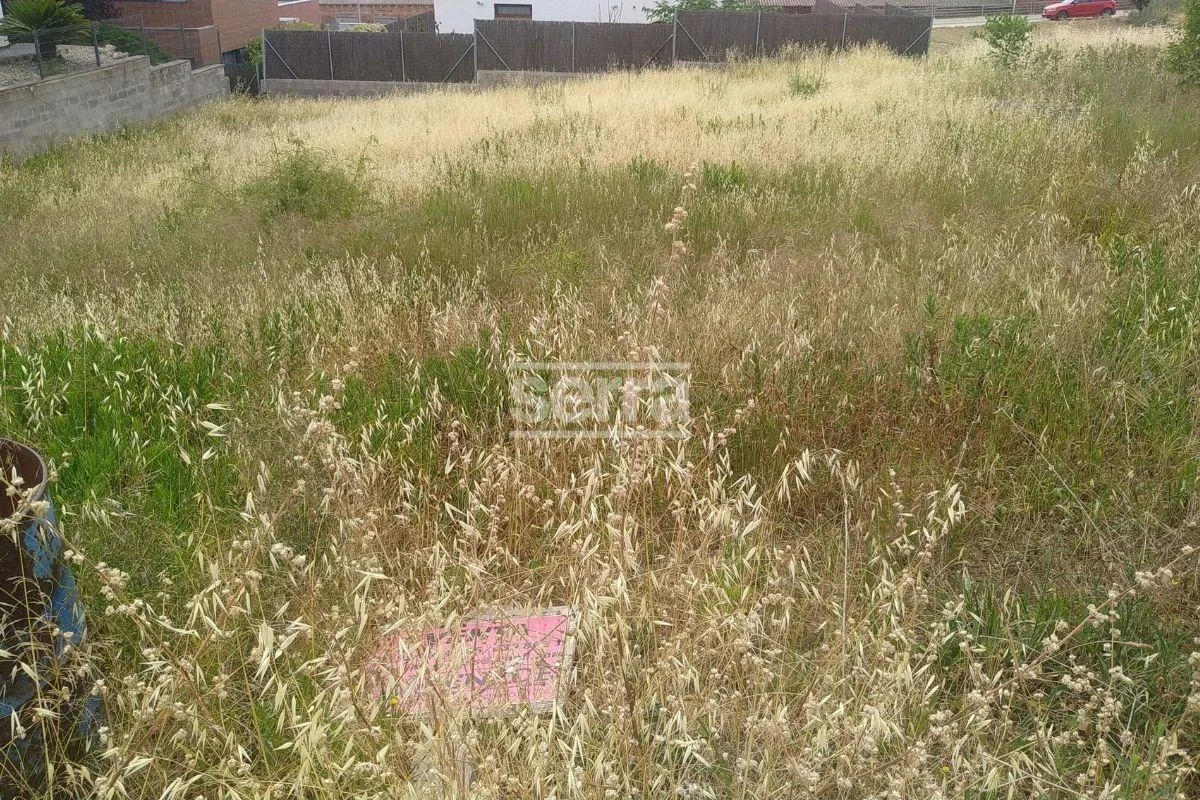 Parcela en Vilobí con proyecto aprobado