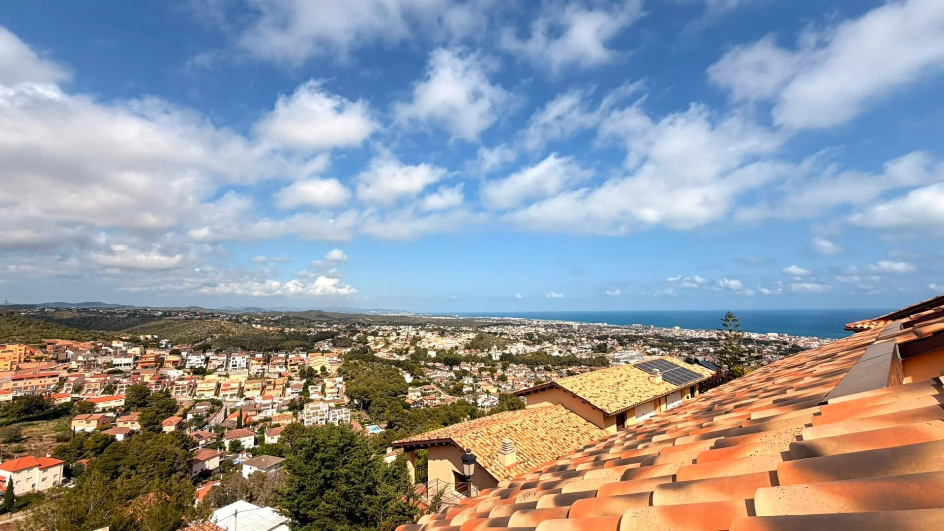 Casa adosada de diseño con vistas al mar