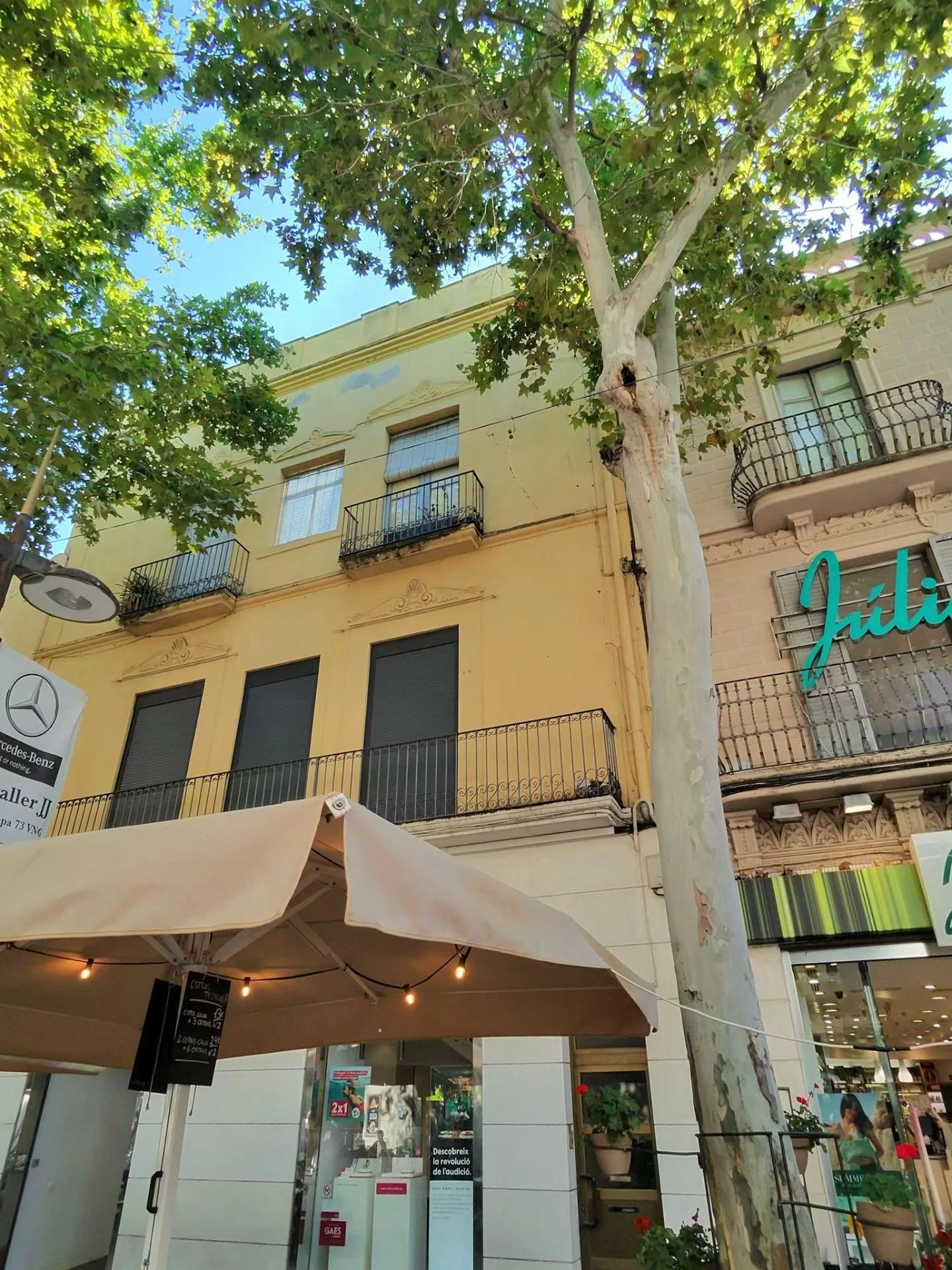 Rambla Principal 200 m² redevelopment opportunity