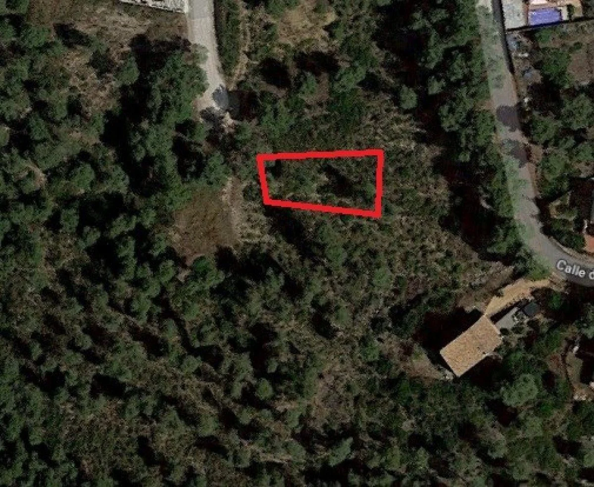 Parcela de 498 m² cerca de Canyelles