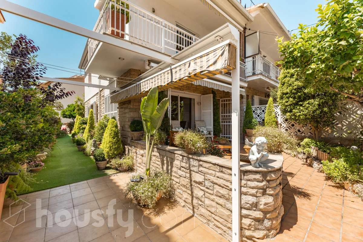 Casa adosada en Coma-ruga con tres dormitorios