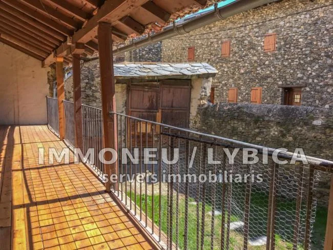 Casa rústica en Ger con potencial de desarrollo