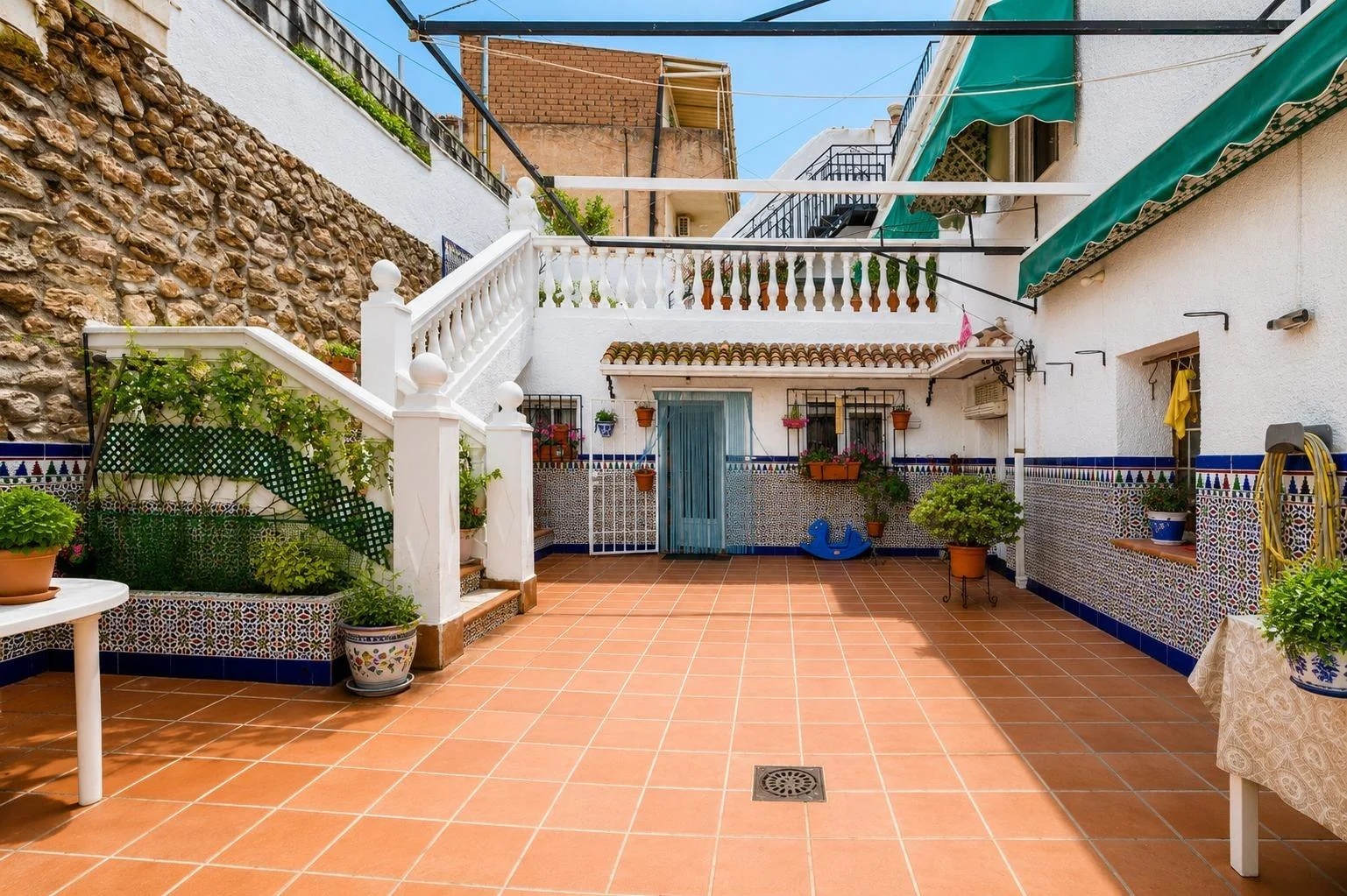 Versatile Monachil chalet, 5 bedrooms