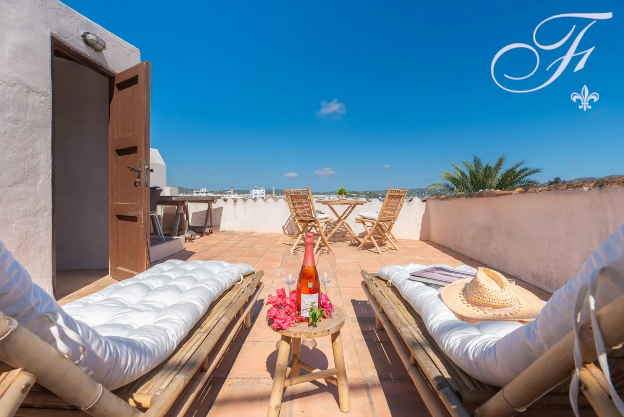 Renovated historic house in Dalt Vila