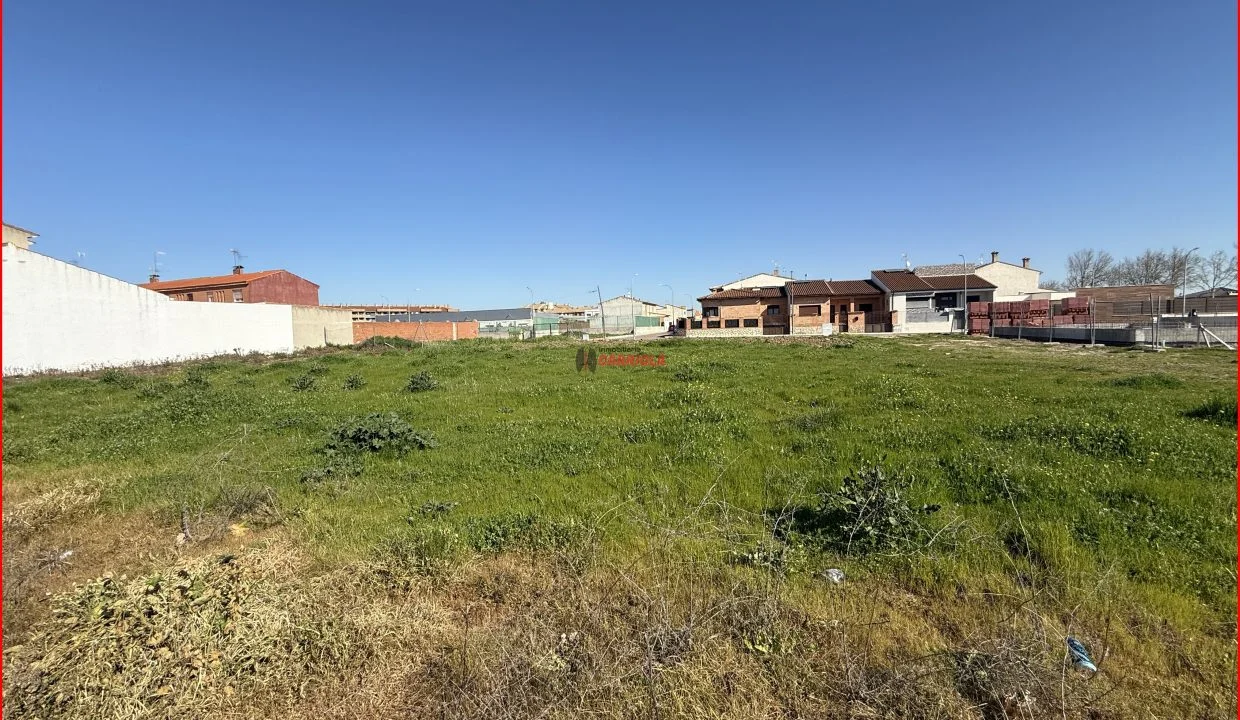 Urban plot in Fuensalida, 325 m²