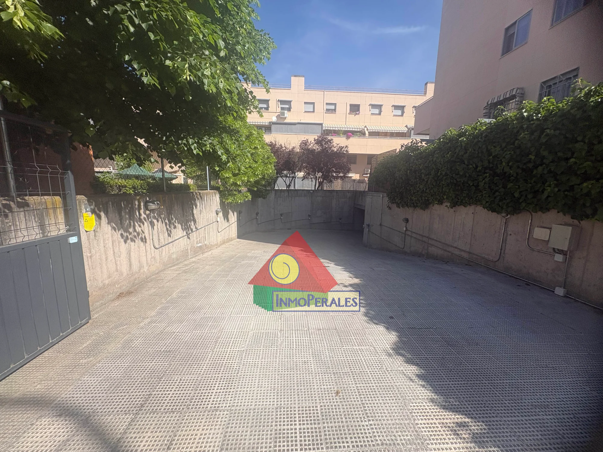 Amplia plaza de garaje en Perales del Río