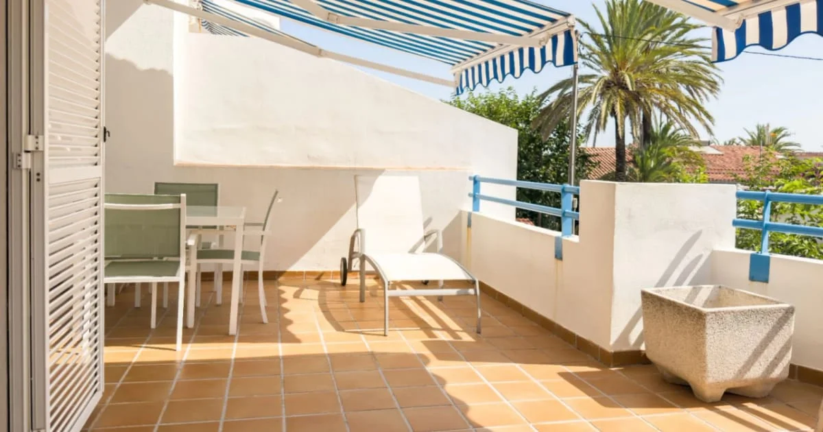 Sea-view Denia flat with two bedrooms