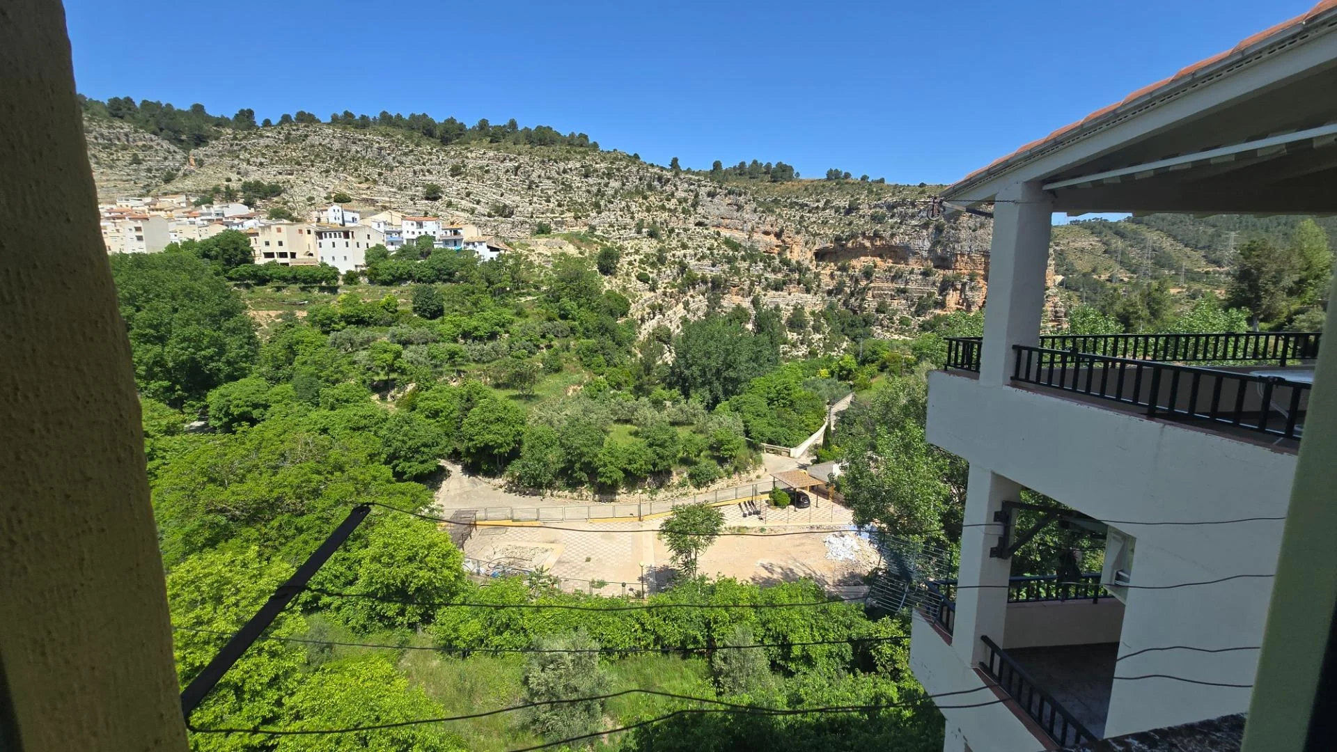 Piso de tres habitaciones con vistas