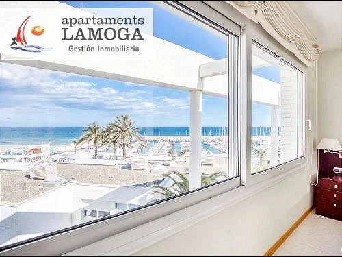 Adosado frente al mar en Els Munts, 5 habitaciones
