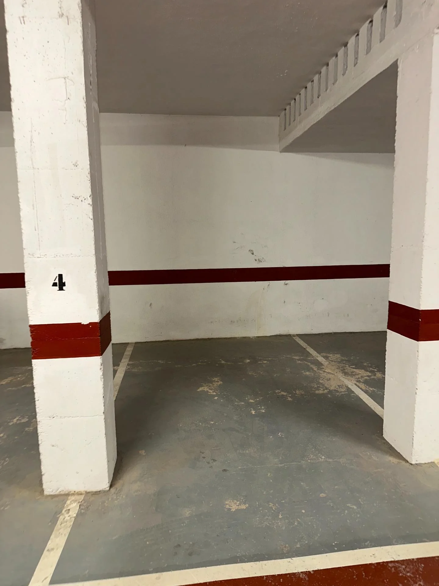 Garaje en Els Munts junto al puerto