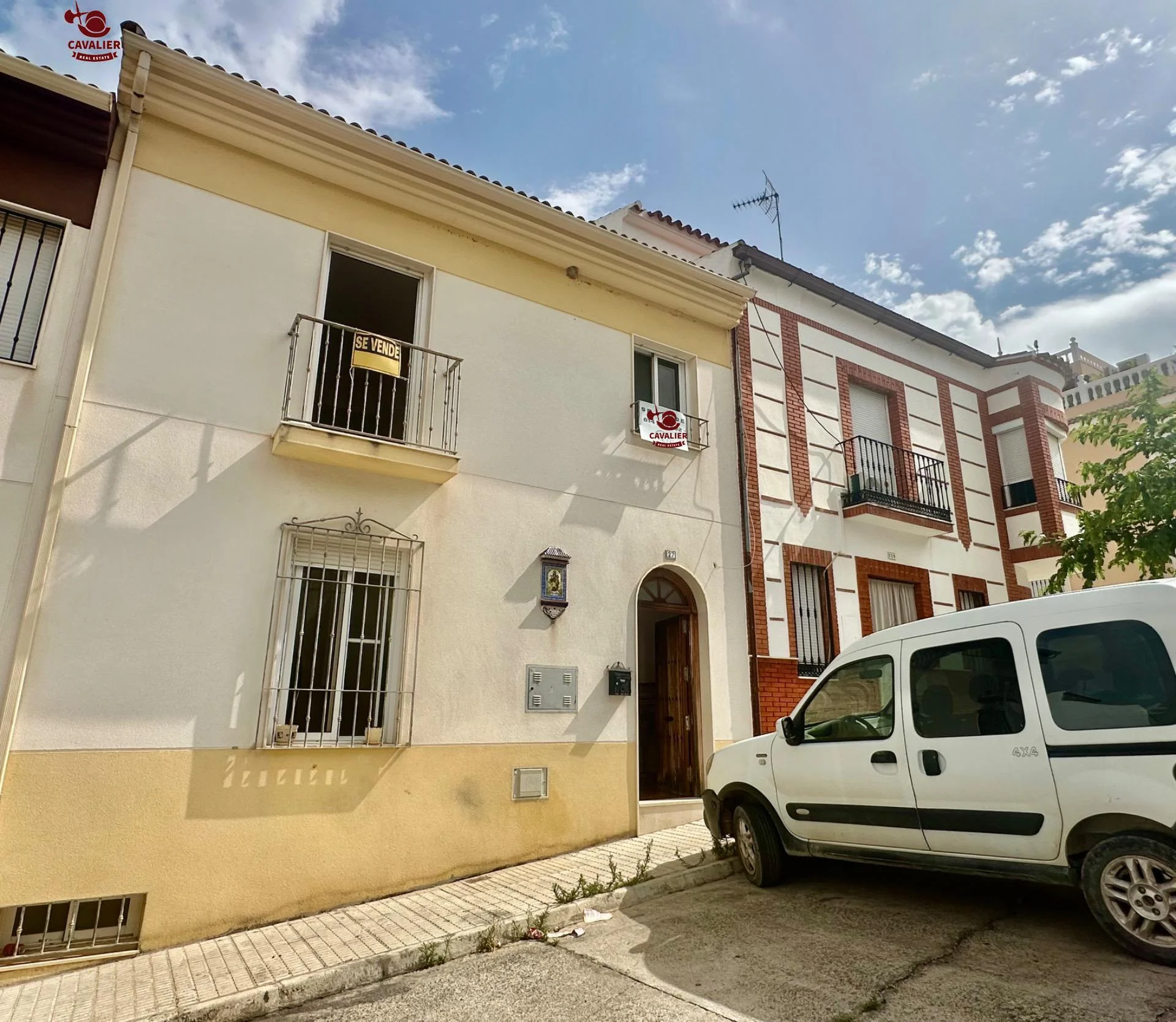 Adosado en Doña Mencía de 270 m²