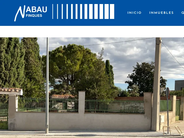 Terreno urbano con edificio para reformar en Fondarella