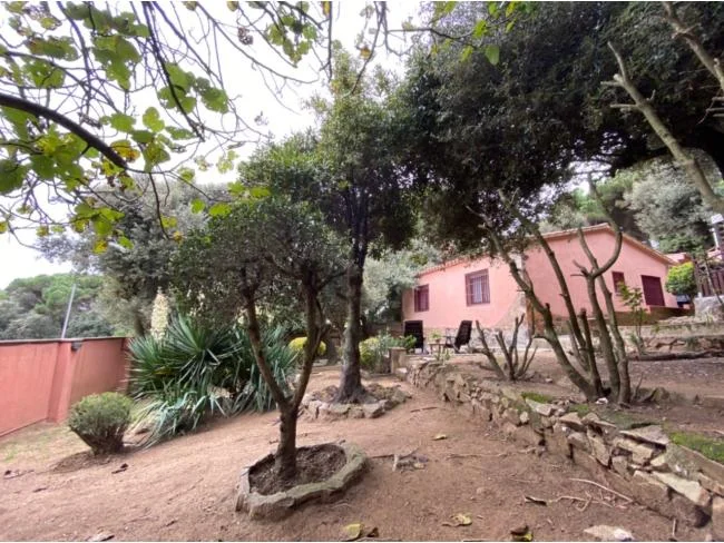 Casa de cuatro habitaciones con vistas costeras