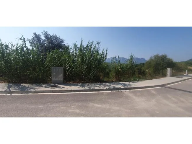 Parcela de 540 m² en Castellgalí con calle