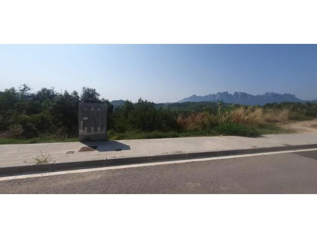 Parcela en Castellgalí de 348 m²
