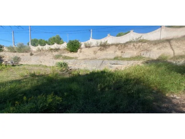 Buildable 557 m² corner plot in Sant Vicenç de Castellet