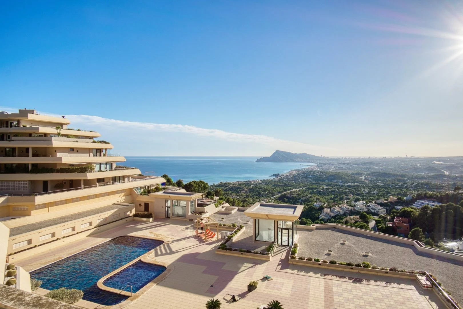 Ático con vistas al mar en Villa Marina Golf, Altea