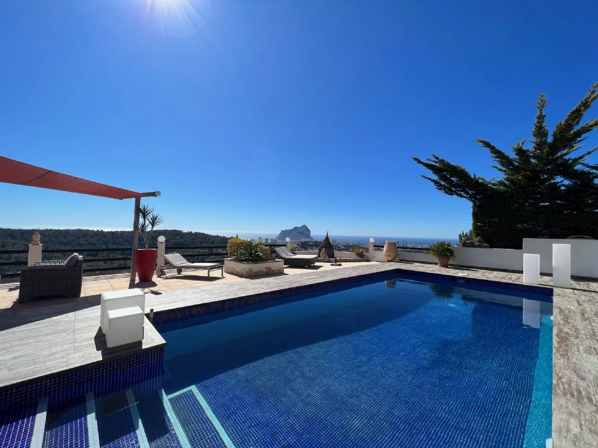 Villa con vistas al mar en Empedrola, Calpe, 170 m²