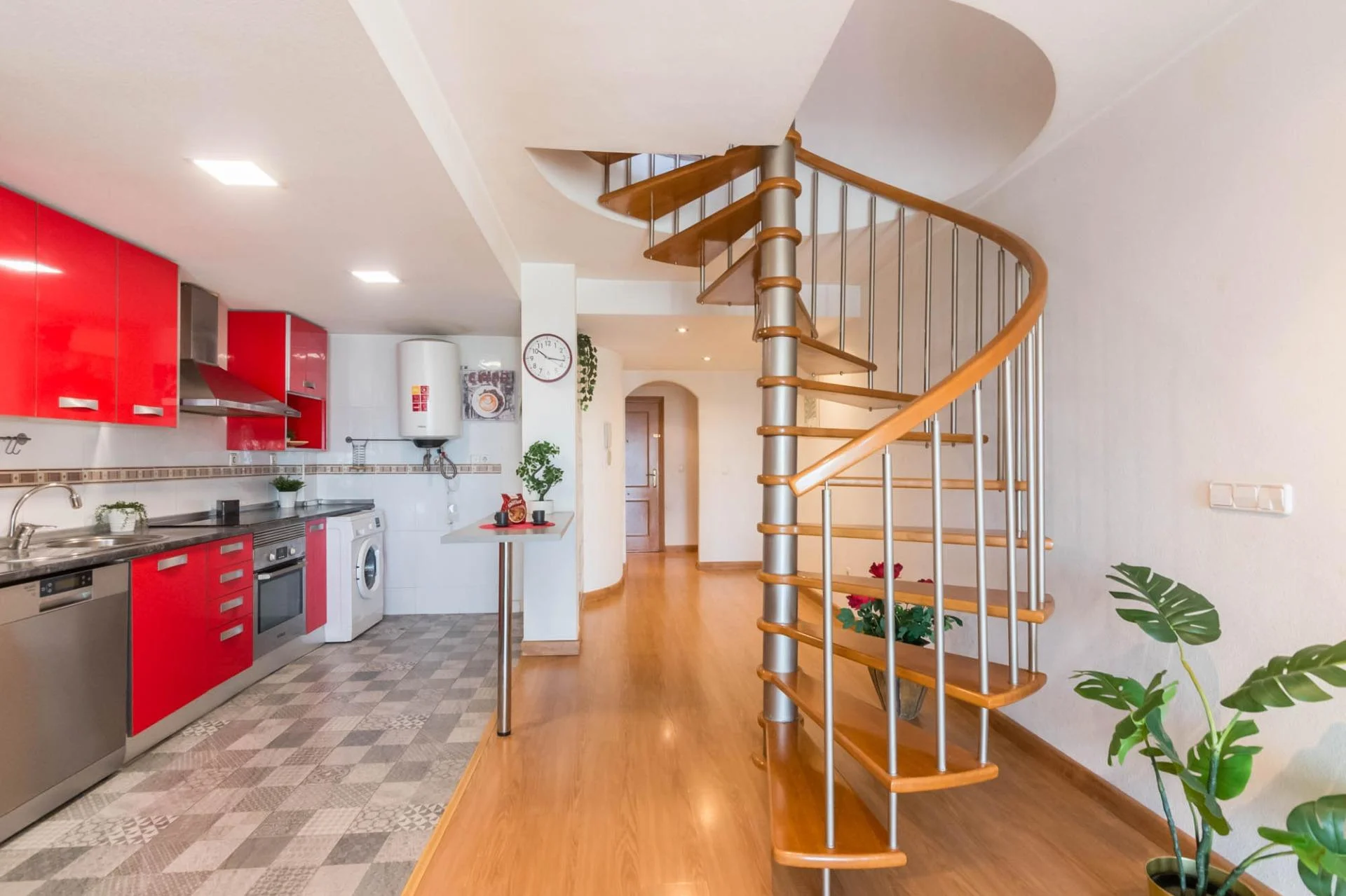 Modern duplex penthouse with 10m² terrace
