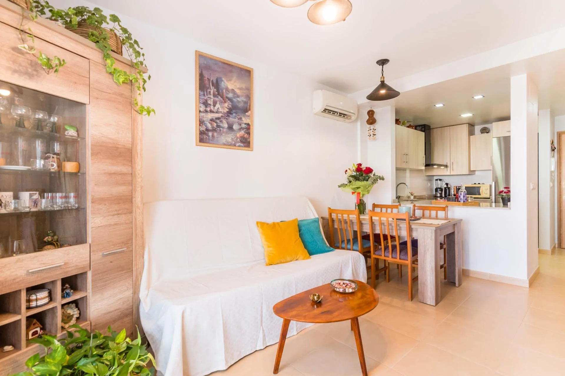 Ático orientado al este con servicios de resort