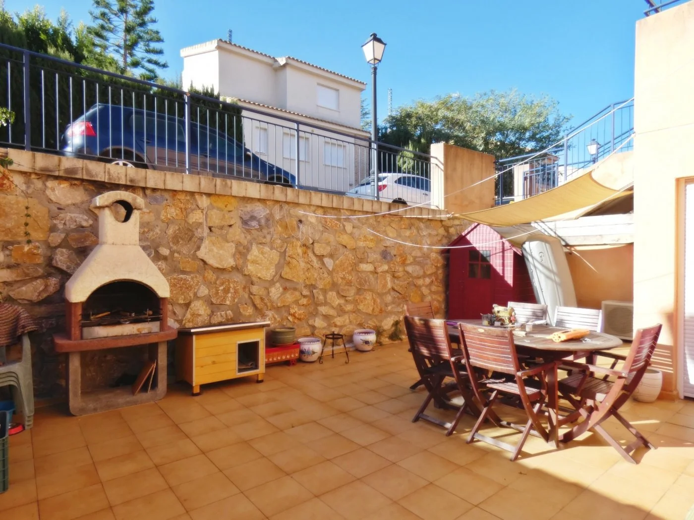Piso en urbanización de golf con terraza de 87 m²