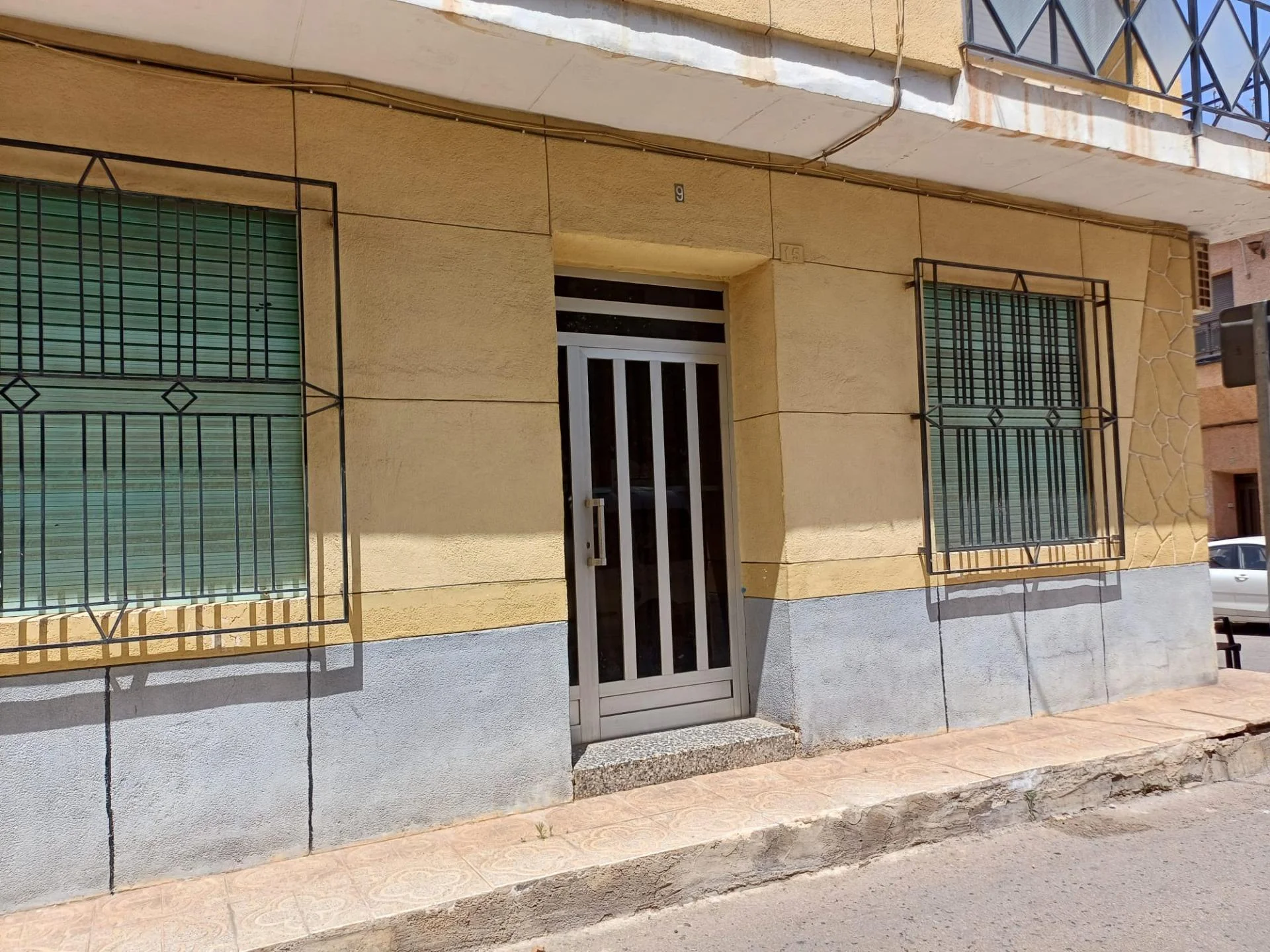 Ground-floor home with commercial upside
