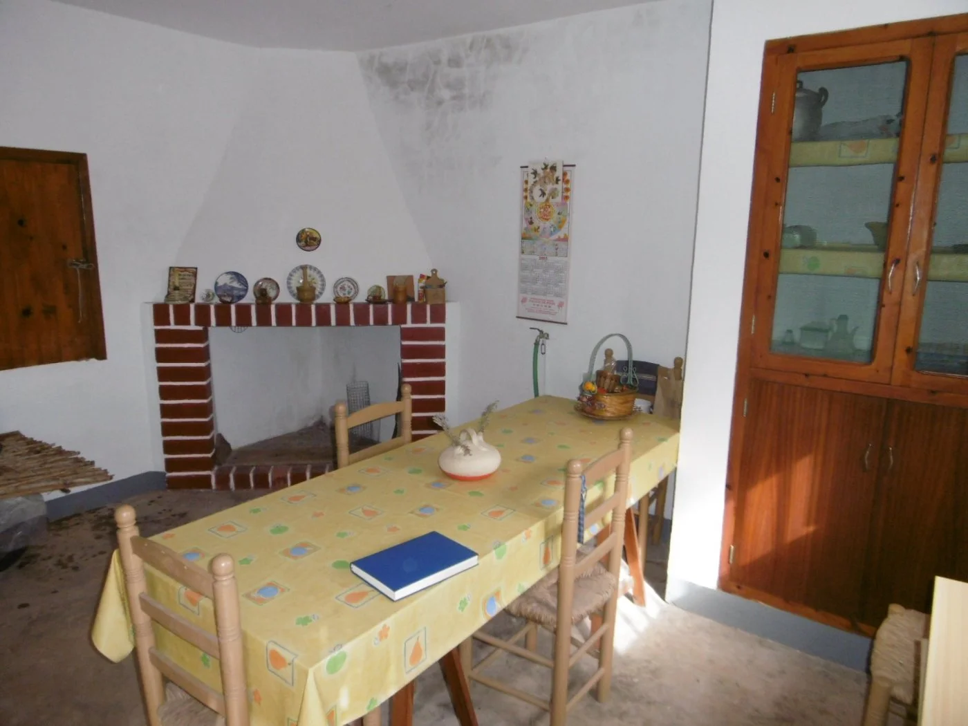 Casa rústica con parcela de 5.431 m²