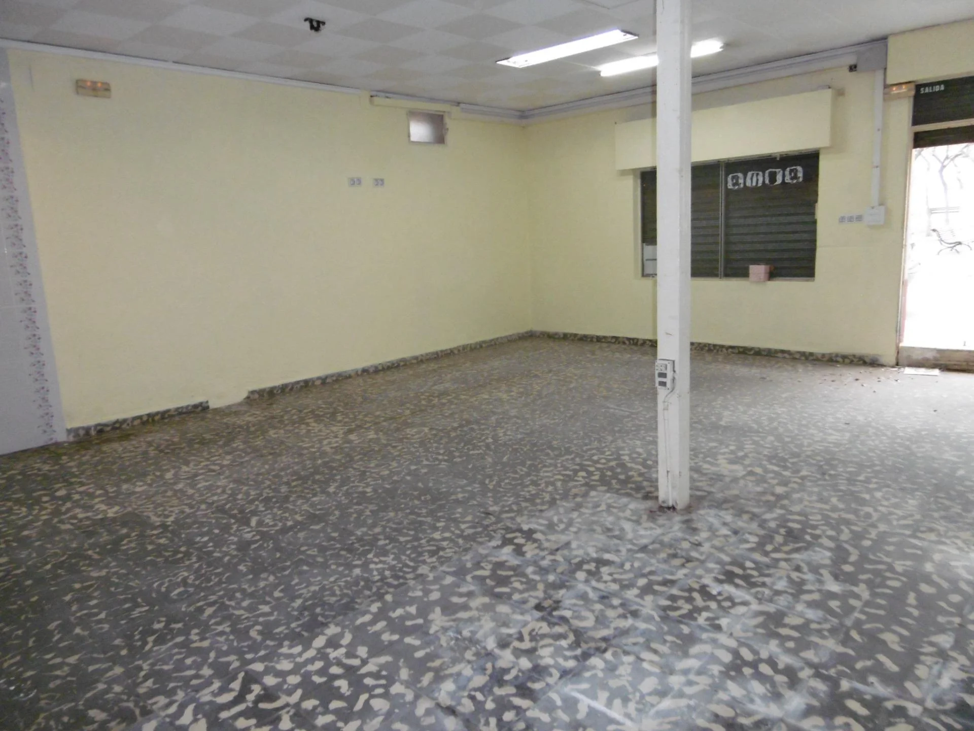 Local comercial a pie de calle, 103 m²