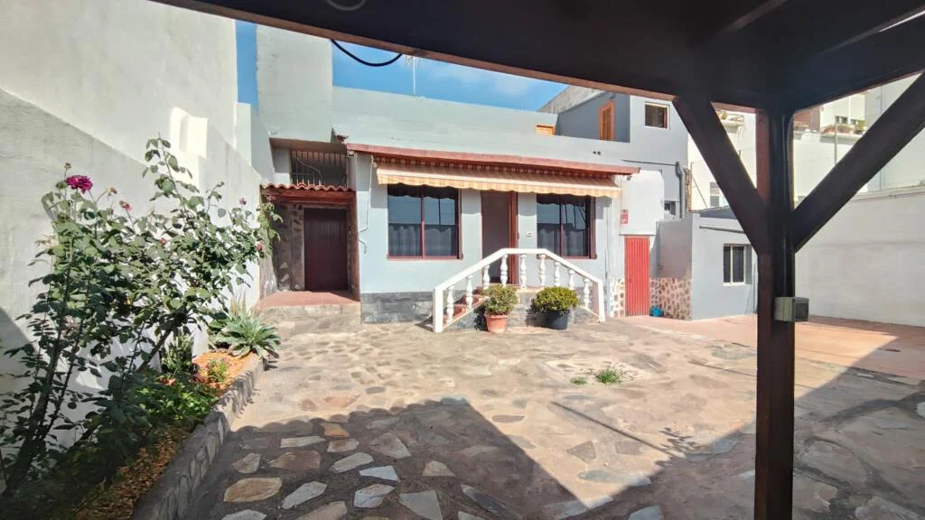 Terraced house in central Güímar, 255 m² built
