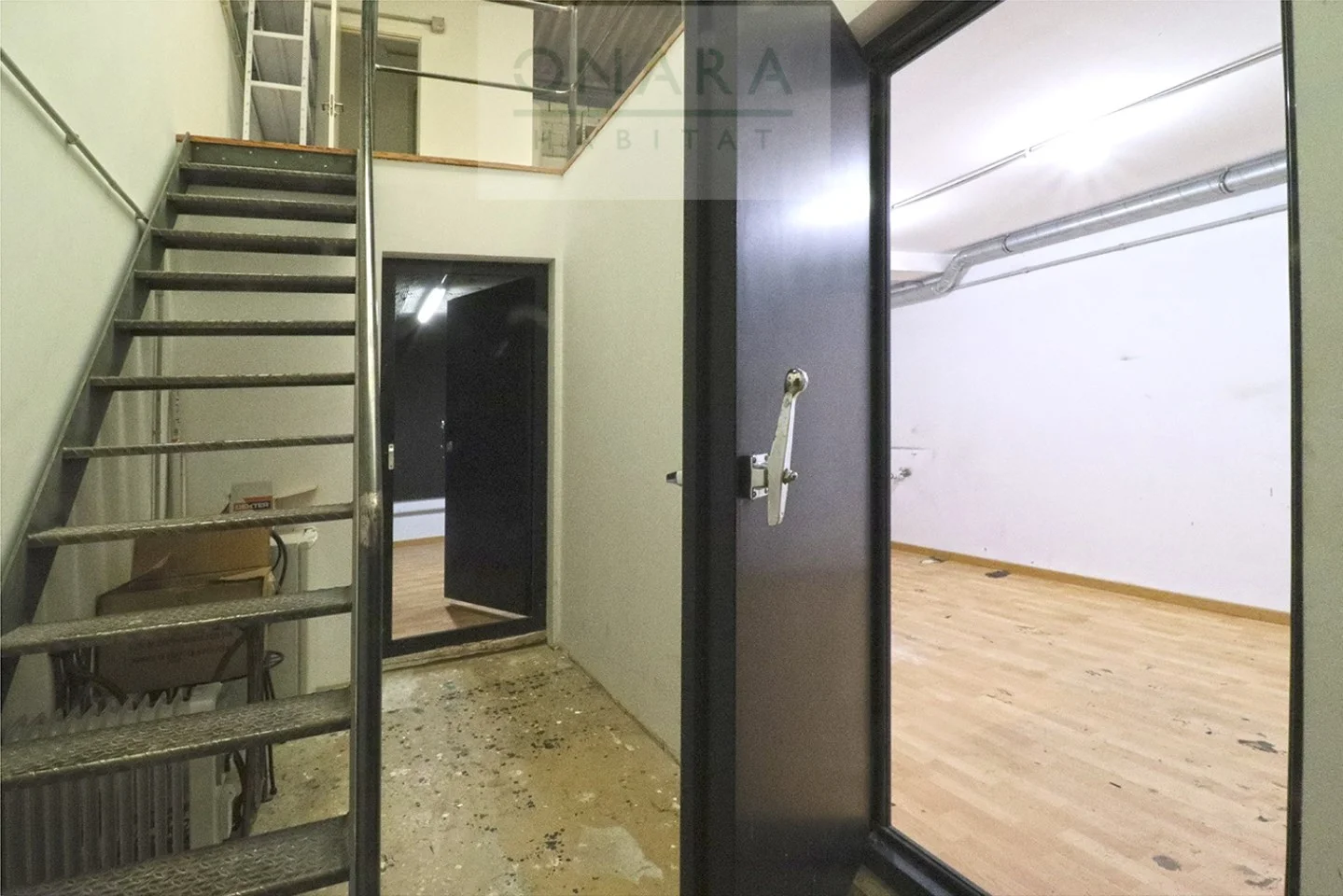 Local dúplex con salas de ensayo en zona industrial de Astigarraga