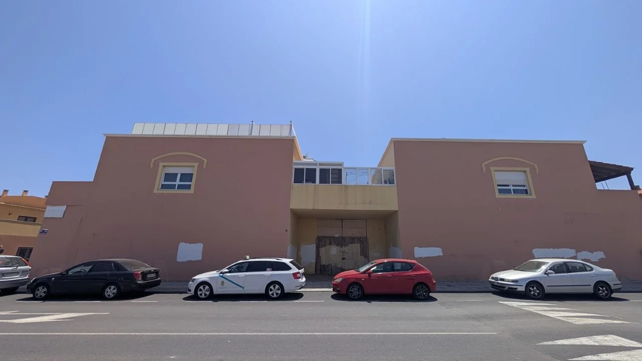 Local comercial en esquina, El Matorral, 588 m²