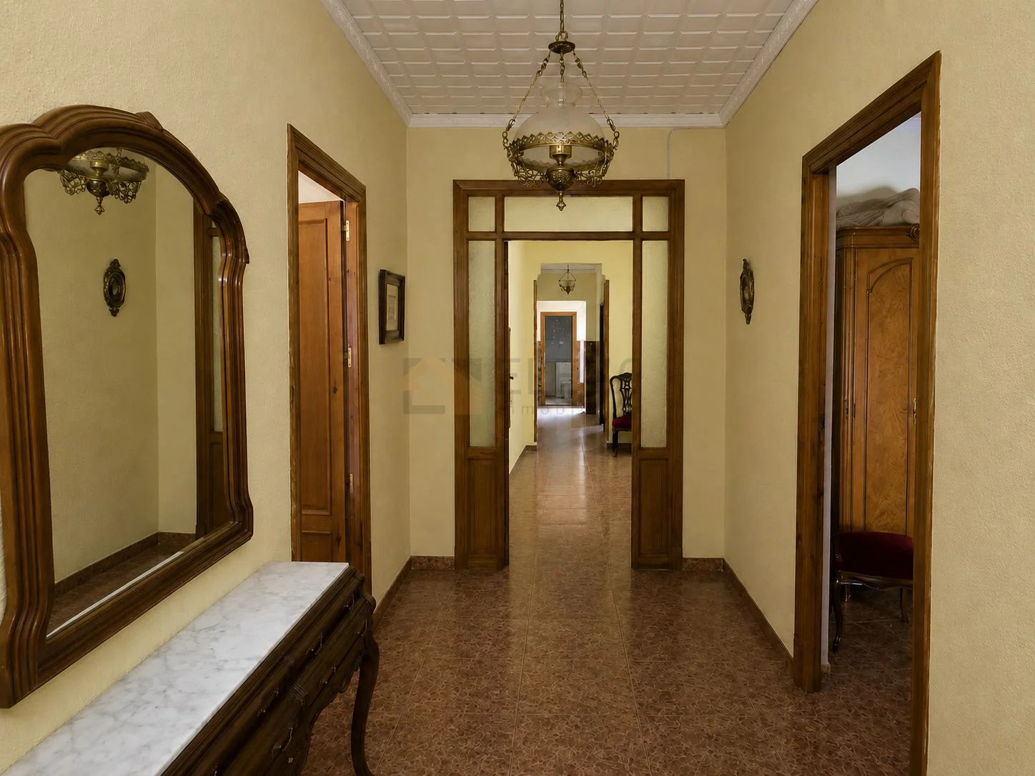 Casa amplia para reformar y ampliar