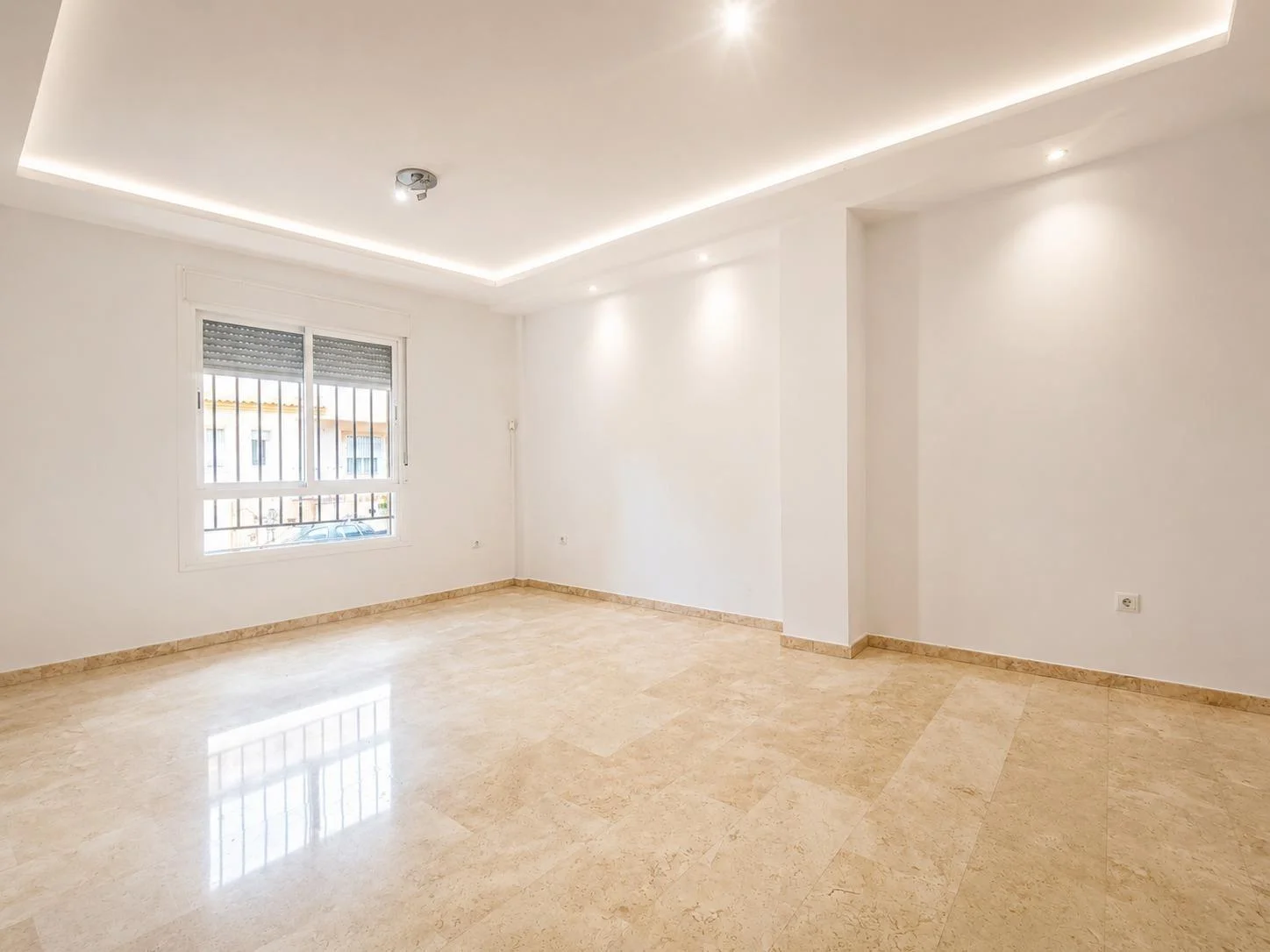Adosada en Atarfe con garaje de 194 m²