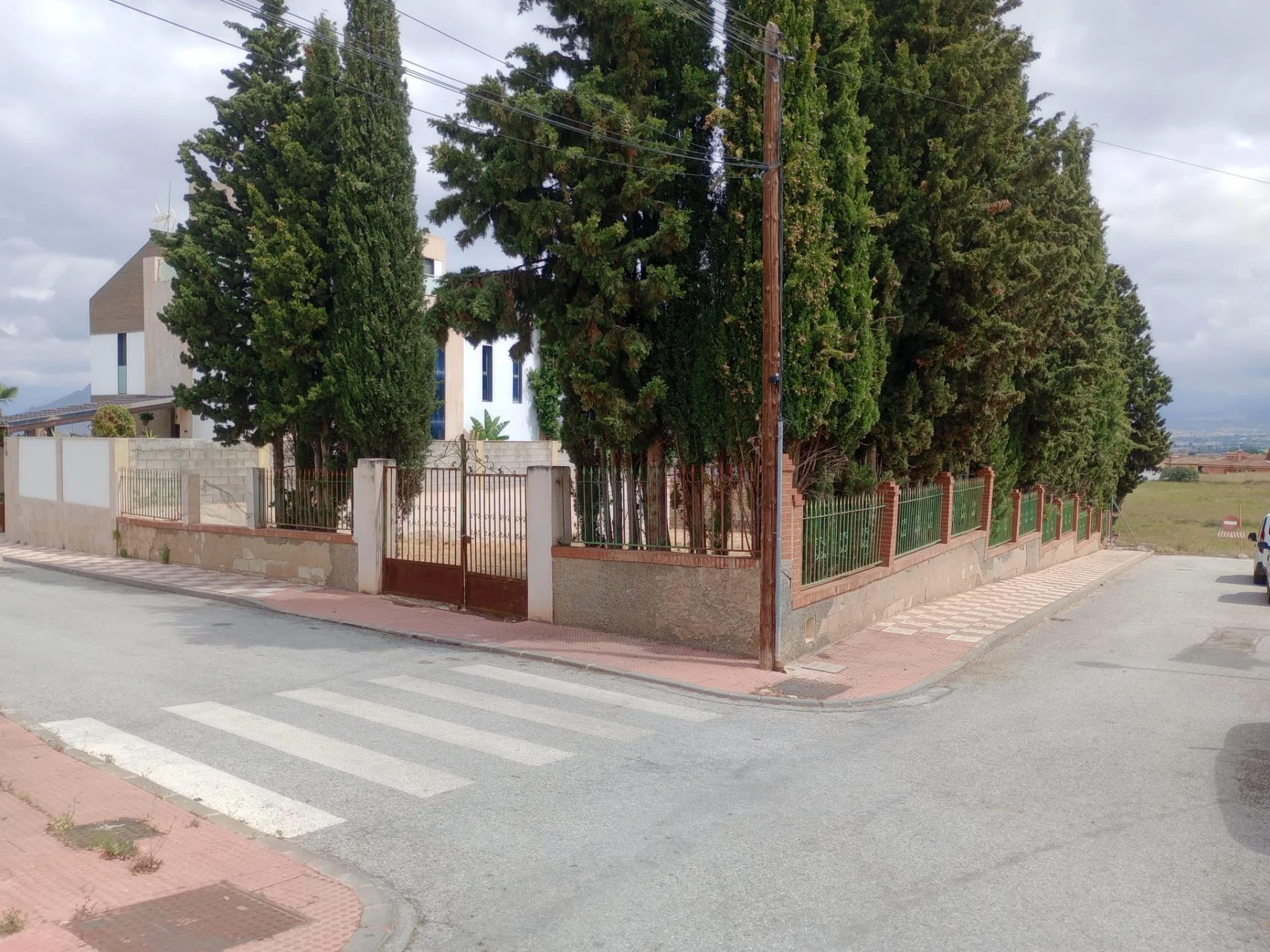 Parcela urbana en esquina con 270 m² edificables