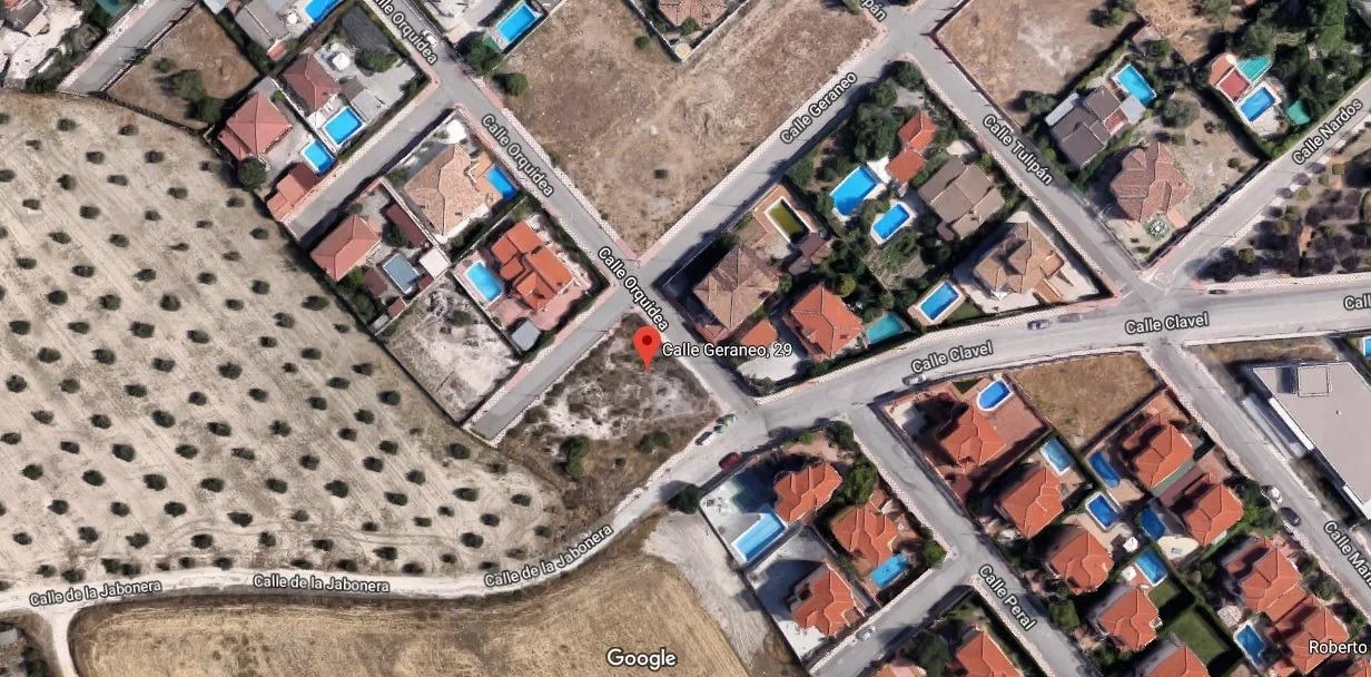 Parcela urbana con casi 700 m² edificables