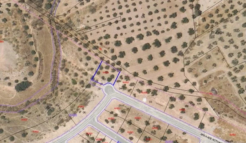 Urban Peligros plot, 390 m² corner
