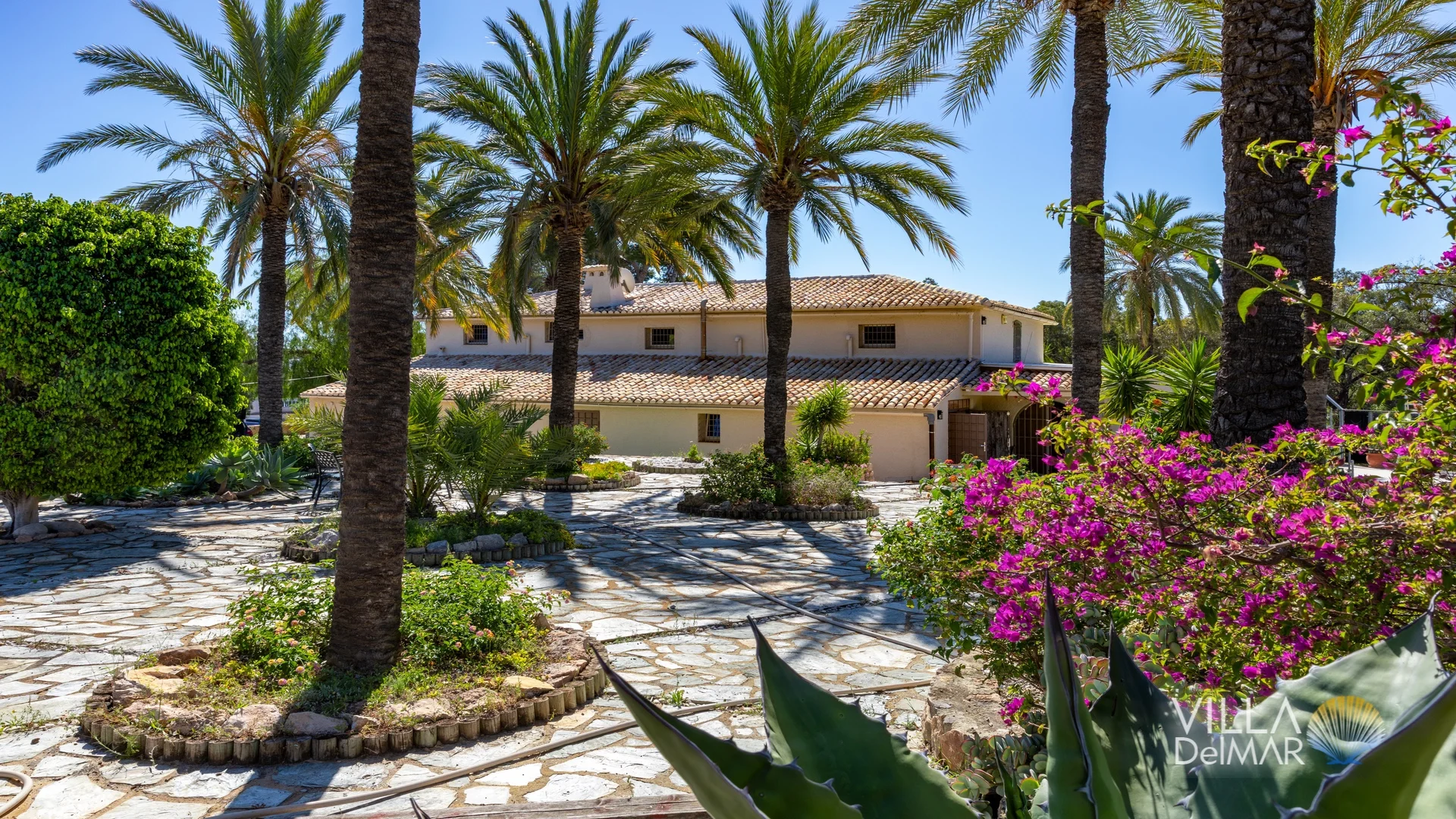 Historic finca near Altea centre, 8,494 m² plot
