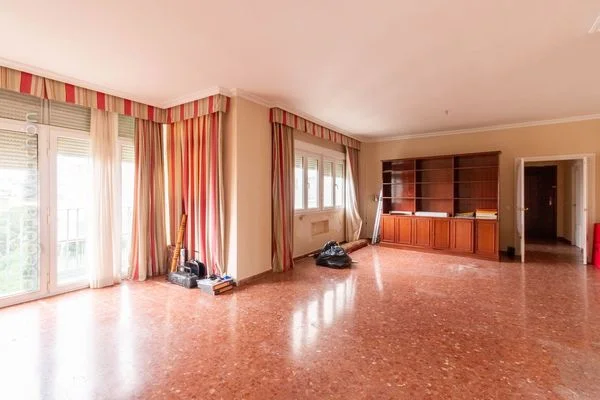 Large Bahía Blanca flat to renovate