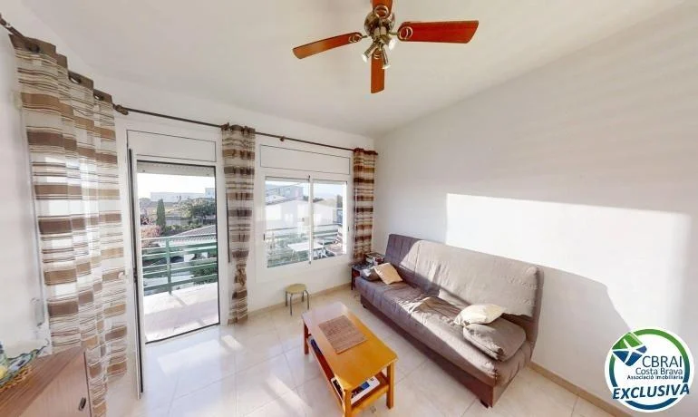 Apartamento en Roses con piscina y terraza