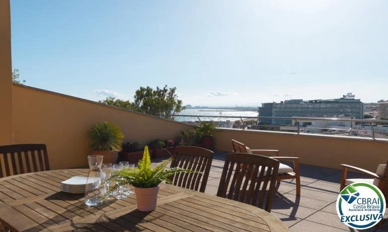 Ático con licencia turística y solárium de 59 m²