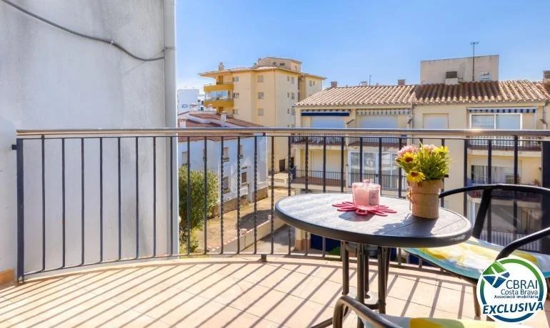 Apartamento costero de 2 dormitorios en Salatar