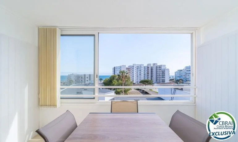 Apartamento con vistas al mar cerca de Santa Margarita