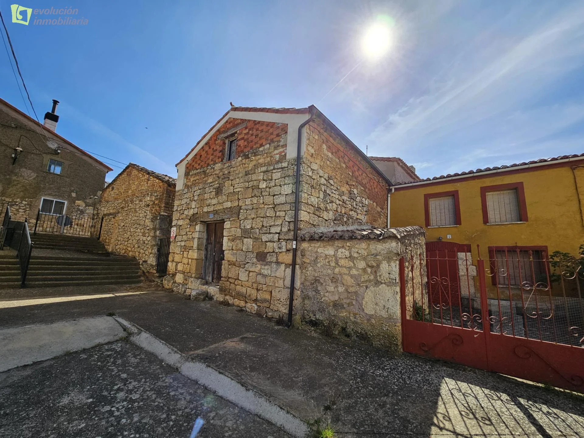Urban storage unit near Burgos