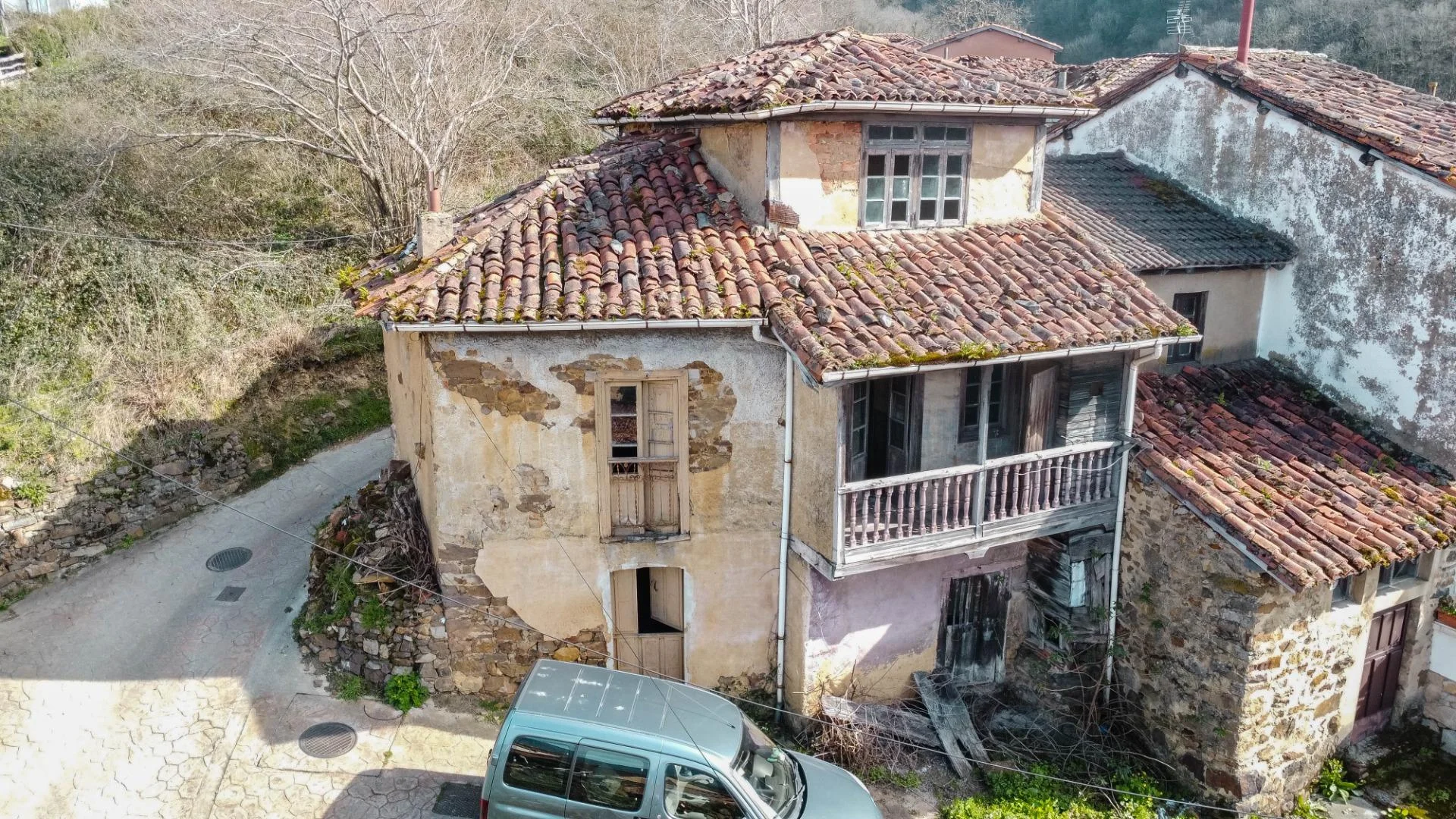 Asturian restoration house, 48 m², Riosa