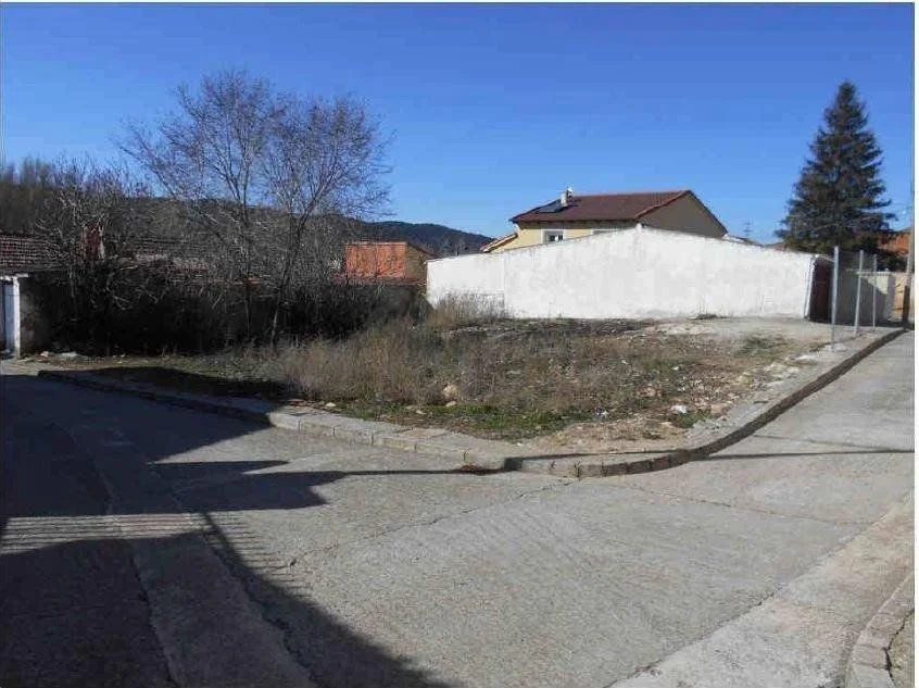 Urban land with 575 m² buildability