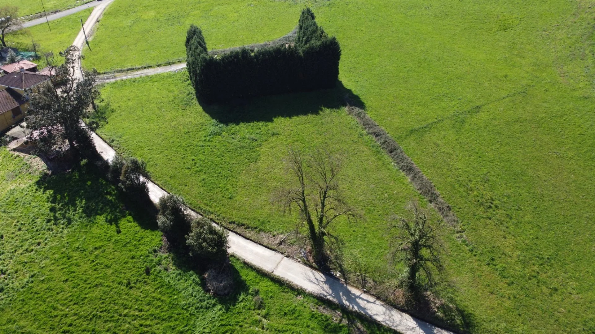 Urban land near Gijón with buildability