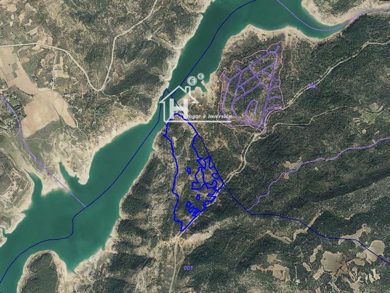 Developable land by Entrepeñas reservoir